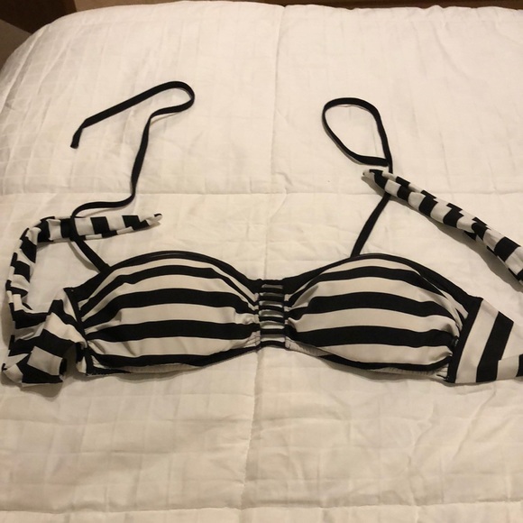 La Vie en Rose Bandeau Bikini Top - Picture 1 of 3